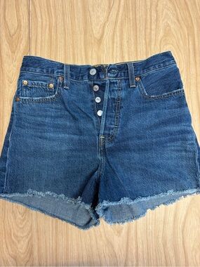 Levi's Dark Blue Button-Fly Frayed Hem Denim Shorts